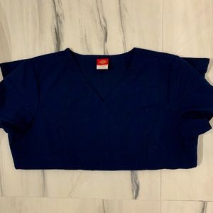 Women’s scrub top